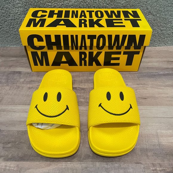 CTM Slides Sandals Big Kids Black Yellow Sz 4 Smile SHIPS ASAP NEW IN BOX Summer - Picture 2 of 8